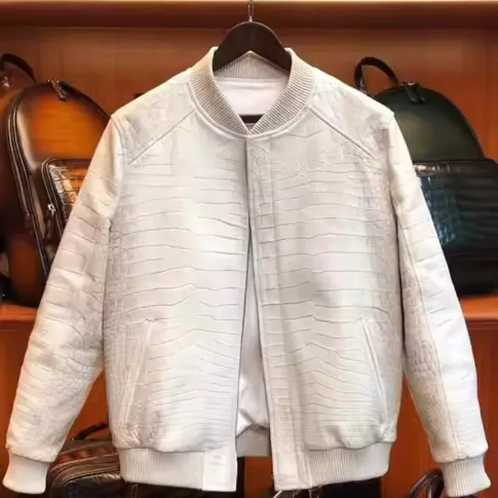 Jaqueta Luxuosa Estilo Bomber com Couro Real e Estampa Relevo
