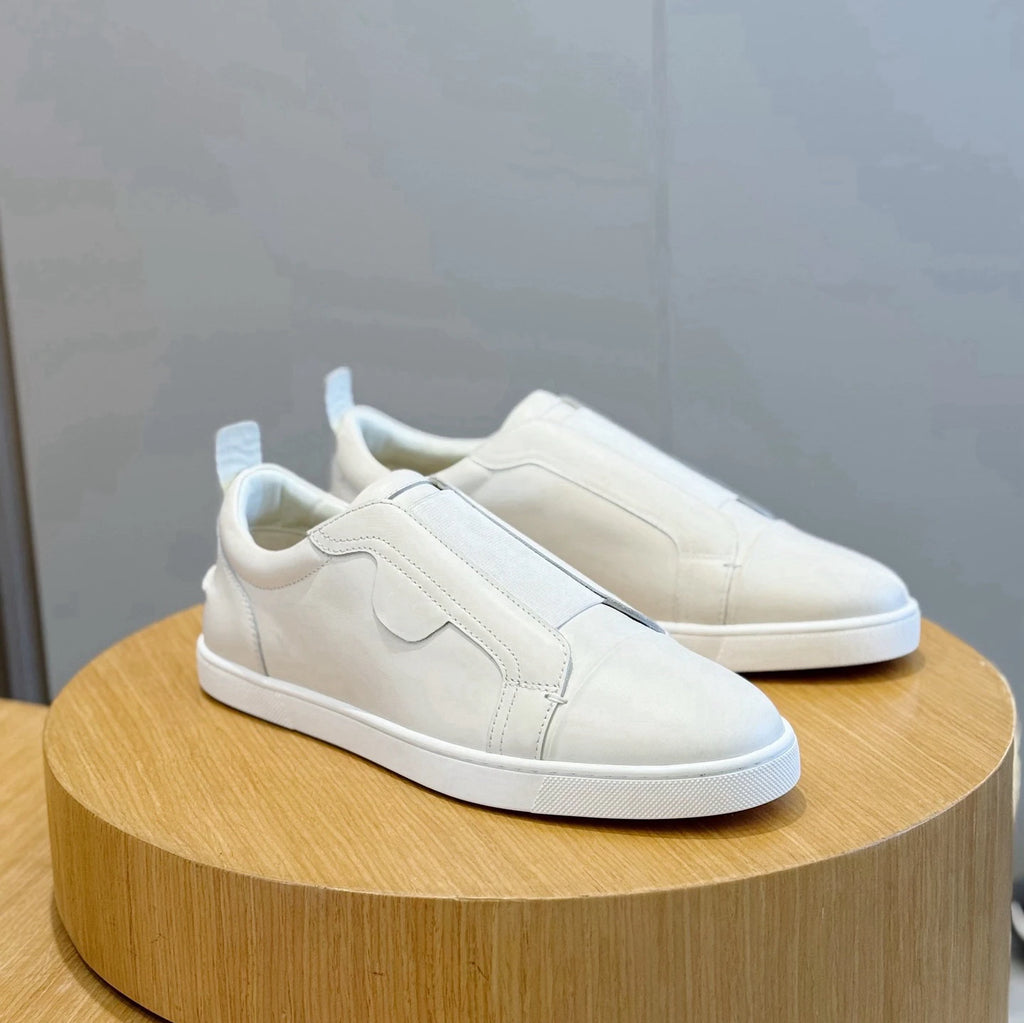 YUNO 160M-20 Slip-On