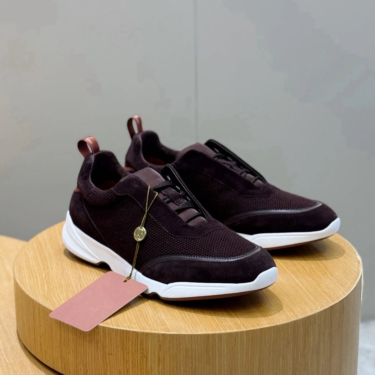 YUNO 330M-30 Italiana Casual