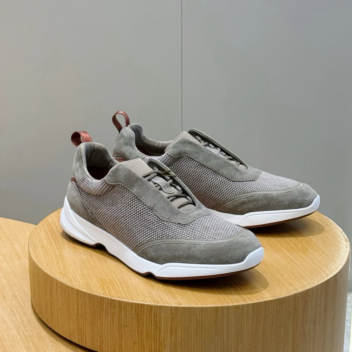 YUNO 330M-30 Italiana Casual
