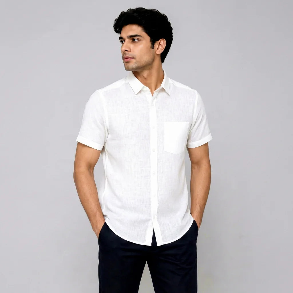 Camisa de manga curta em linho branco