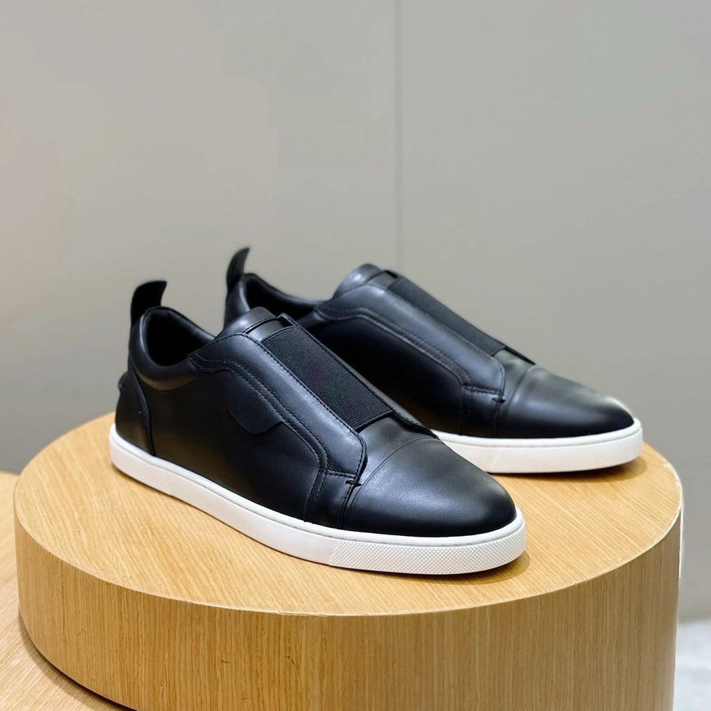 YUNO 160M-20 Slip-On