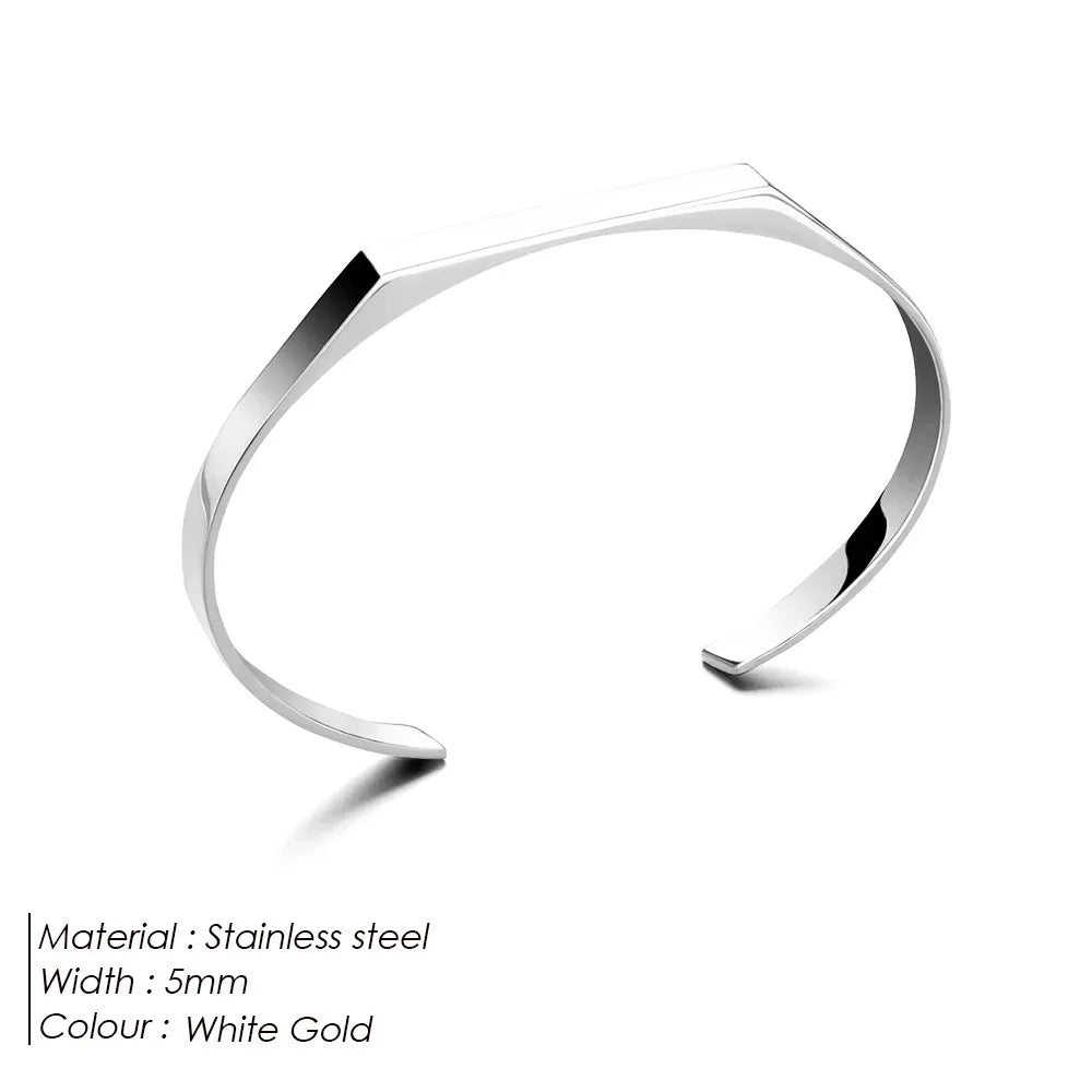 Pulseira Elegante de Aço Inoxidável, Ajustável, Folheada a Ouro 18K PVD, À Prova d'Água e Durável, Moda em Braceletes