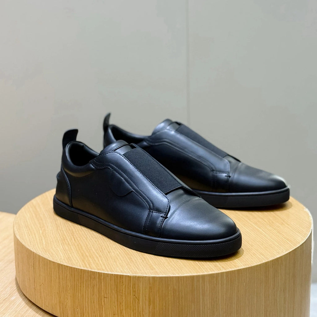 YUNO 160M-20 Slip-On