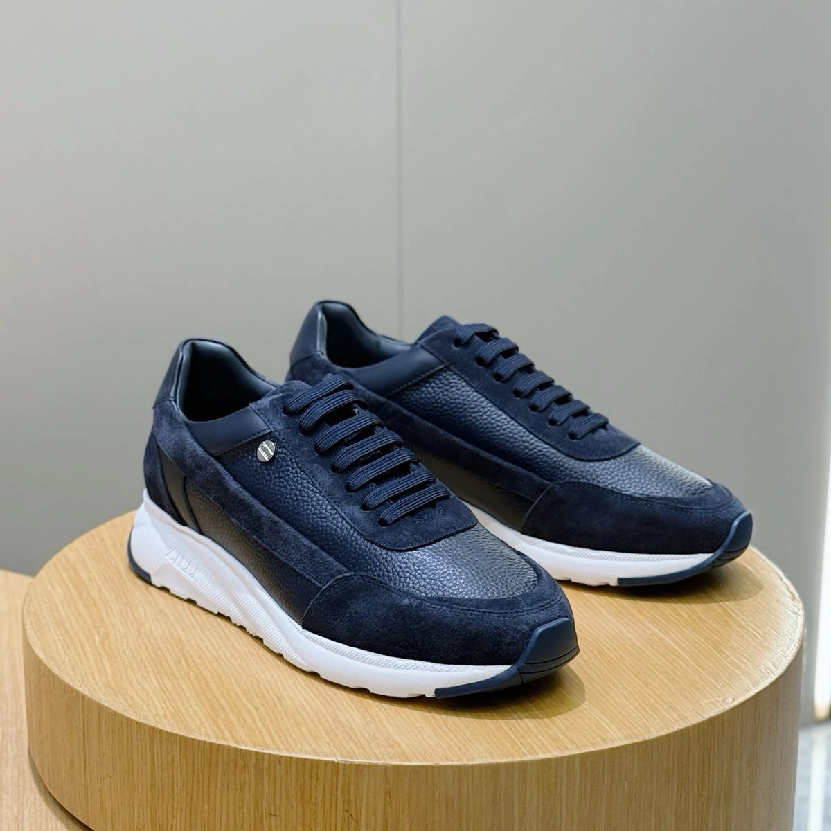 YUNO 500M-Y8 Napolitana Casual