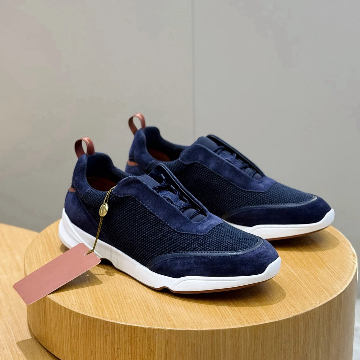 YUNO 330M-30 Italiana Casual