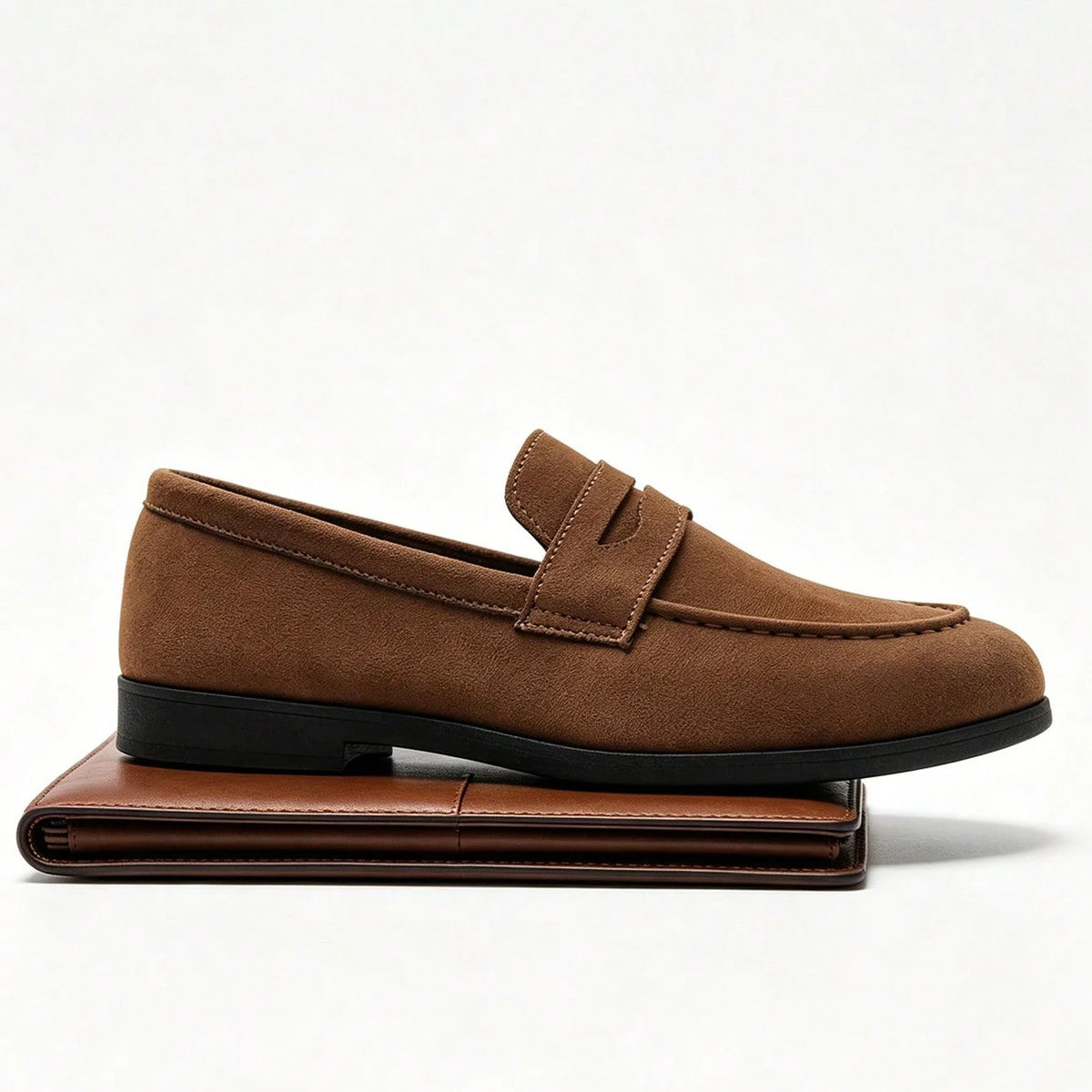 Sapatos Clássicos de Camurça Slip-On Loafers