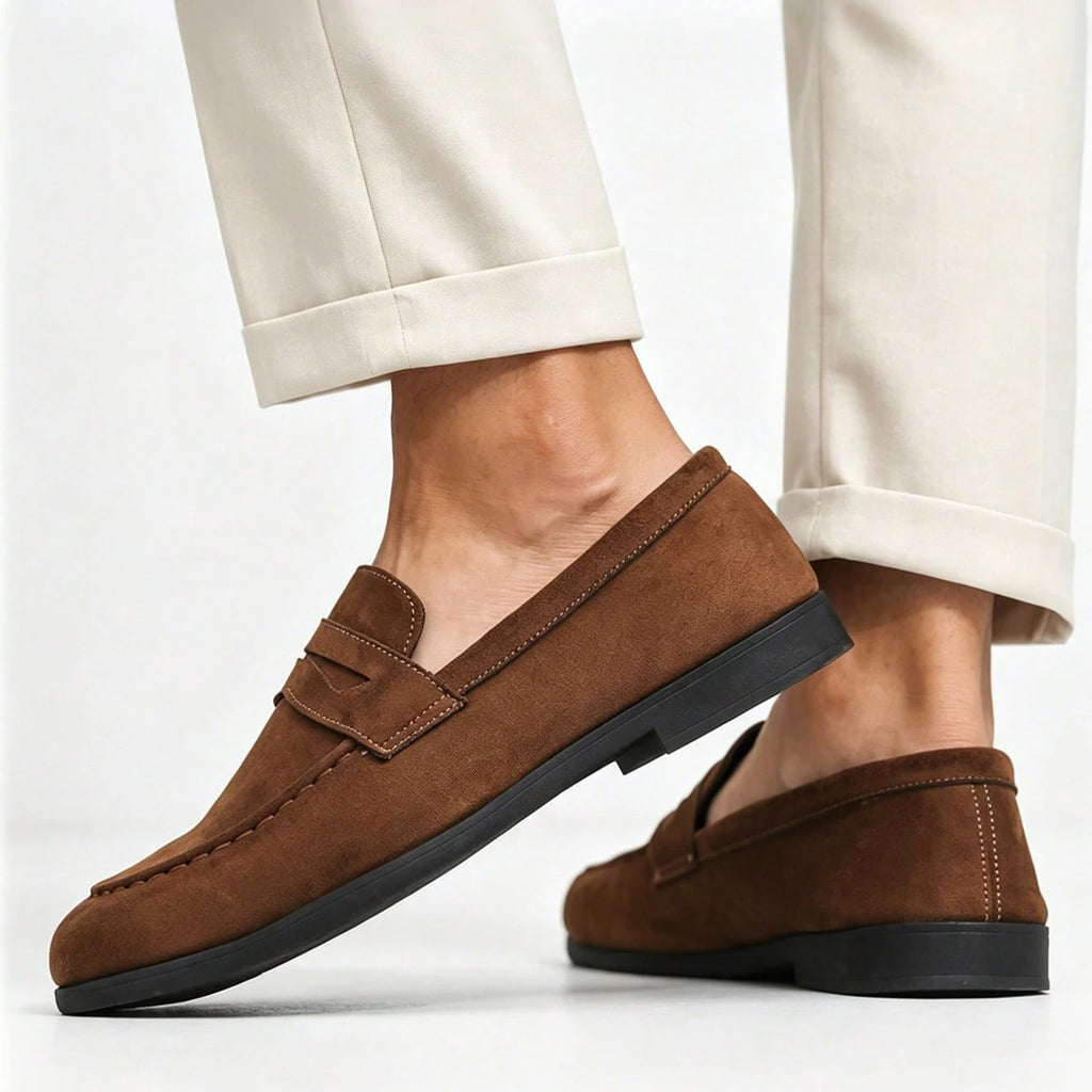 Sapatos Clássicos de Camurça Slip-On Loafers