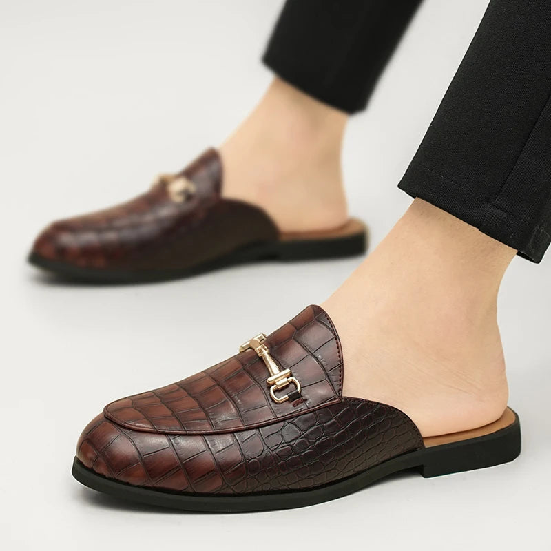 Chinelos Casuais de Couro Estilo Mocassins